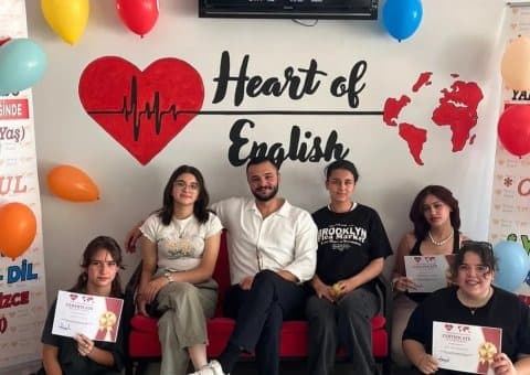 Dil okulumuzda düzenlenen bir parti