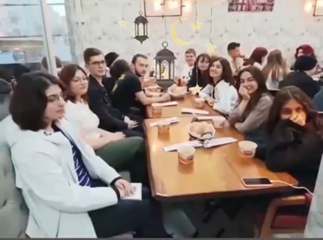 Öğrencilerimizle birlikte bir proje üzerinde çalışırken