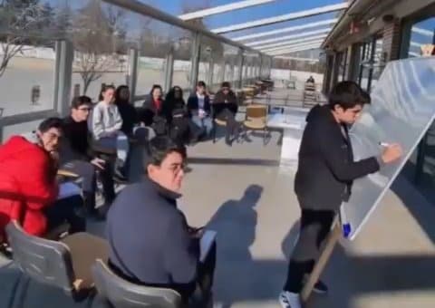 Heart of English sosyal etkinliğinden bir kare